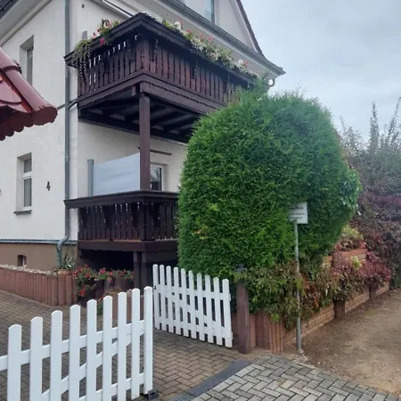 Modernes ,gemuetliches Gaeste Mit Wlan, Waipu Tv Und Grossen Boxspringbett In * Zwickau