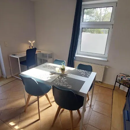 Modernes ,gemuetliches Gaeste In Διαμέρισμα