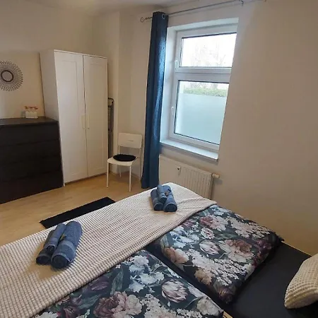 Appartement Modernes ,gemuetliches Gaeste Mit Wlan, Waipu Tv Und Grossen Boxspringbett In *