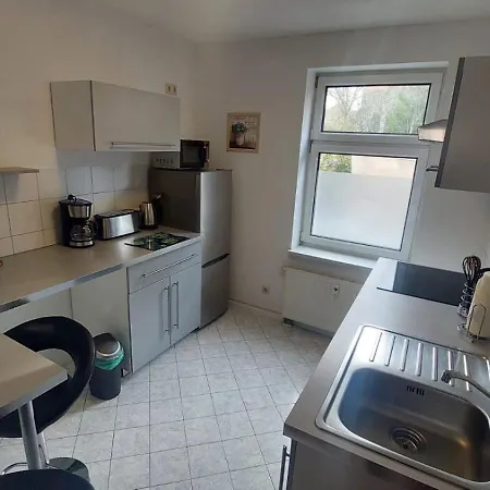 Modernes ,gemuetliches Gaeste Mit Wlan, Waipu Tv Und Grossen Boxspringbett In