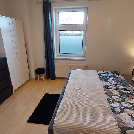 Modernes ,gemuetliches Gaeste Mit Wlan, Waipu Tv Und Grossen Boxspringbett In